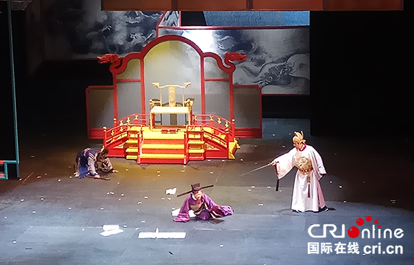 图片默认标题_fororder_首演剧照