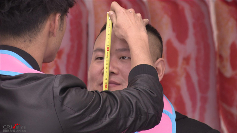 黄晓明净身高首曝光 大长腿刘烨身材比例不及岳云鹏