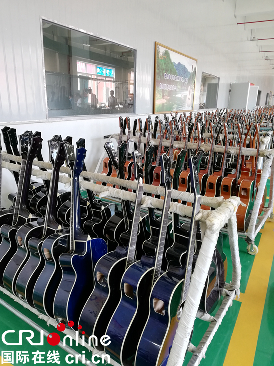 【脱贫攻坚在行动】“中国吉他制造之乡”——正安 用吉他弹奏脱贫致富新乐章