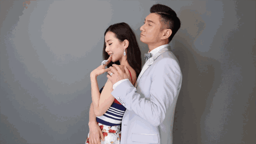 刘诗诗领奖台上感恩唐人，但她哭得让人好心疼！