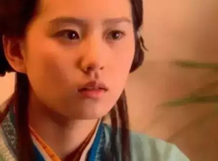 刘诗诗领奖台上感恩唐人，但她哭得让人好心疼！