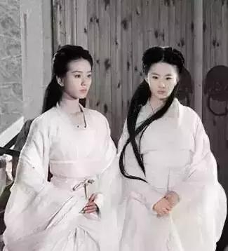 刘诗诗领奖台上感恩唐人，但她哭得让人好心疼！