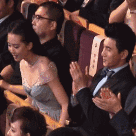 刘诗诗领奖台上感恩唐人，但她哭得让人好心疼！