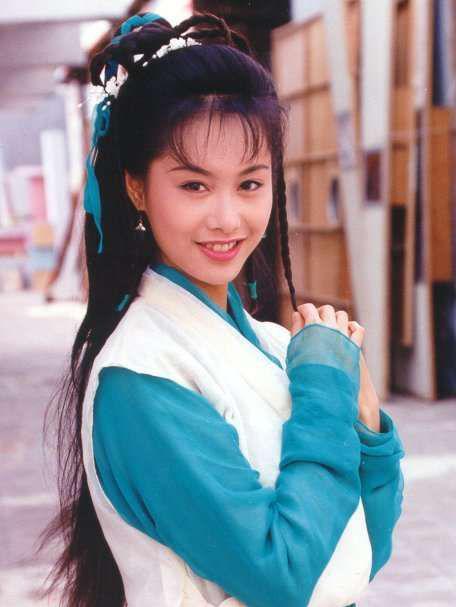 杨幂演“四海八荒”第一绝色 刘亦菲baby服嘛？