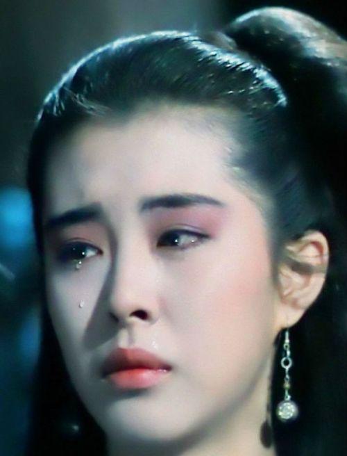 杨幂演“四海八荒”第一绝色 刘亦菲baby服嘛？