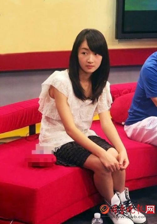 杨幂颈部前倾 原来娜扎、陈伟霆都是她的病友