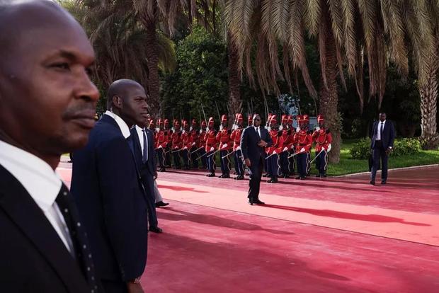 时政新闻眼 | 塞内加尔：天然盟友的相聚