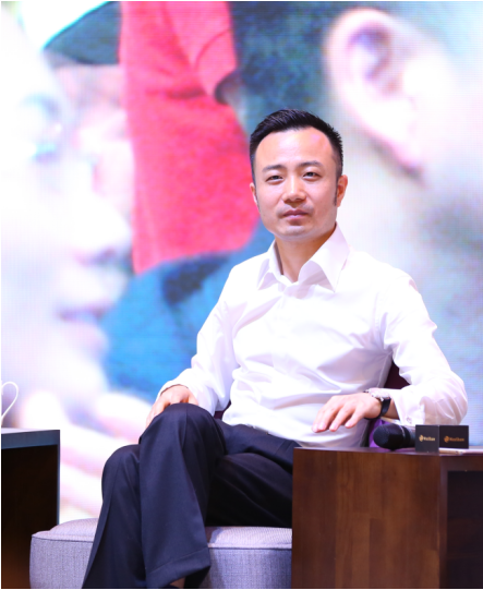 俞凌雄:光芒背后的乐观与孤勇 俞凌雄:光芒背后的乐观与孤勇