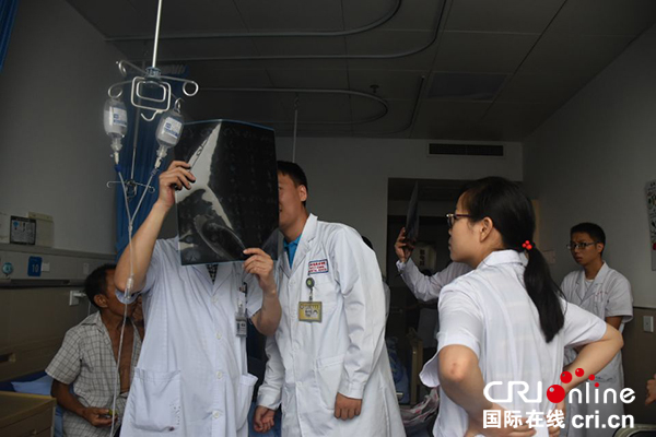 图片默认标题_fororder_临床会诊现场