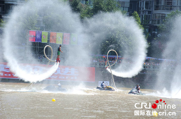 图片默认标题_fororder_水上艺体展示（摄影-康林）