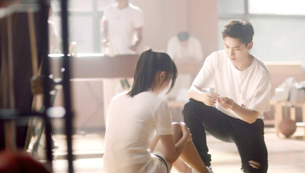 穿越快看漫画,丁泽仁化身《吾凰在上》金云裂 穿越快看漫画,丁泽仁化身《吾凰在上》金云裂