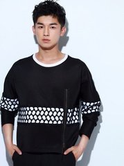 《射雕》杨旭文成为男主有何家庭背景？