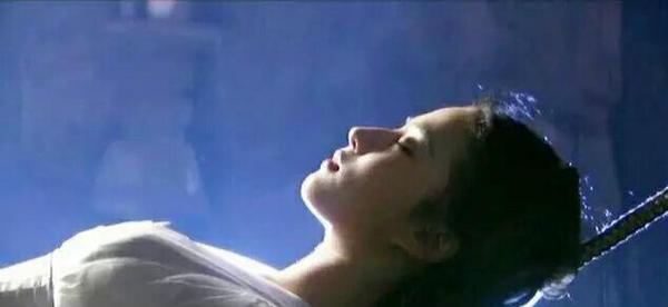 明星睡相哪家强 刘亦菲难度高杨幂与剧里差太远