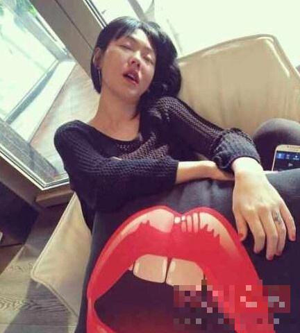 明星睡相哪家强 刘亦菲难度高杨幂与剧里差太远