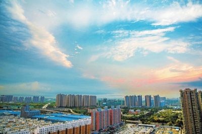 【中原名景-图片】郑州的“魔幻天空”