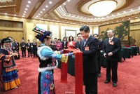 Altos líderes chinos intercambian opiniones con legisladores de diferentes provincias