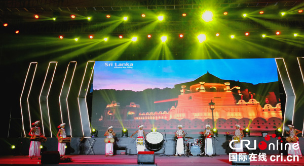 图片默认标题_fororder_节目表演精彩纷呈摄影-邱美智