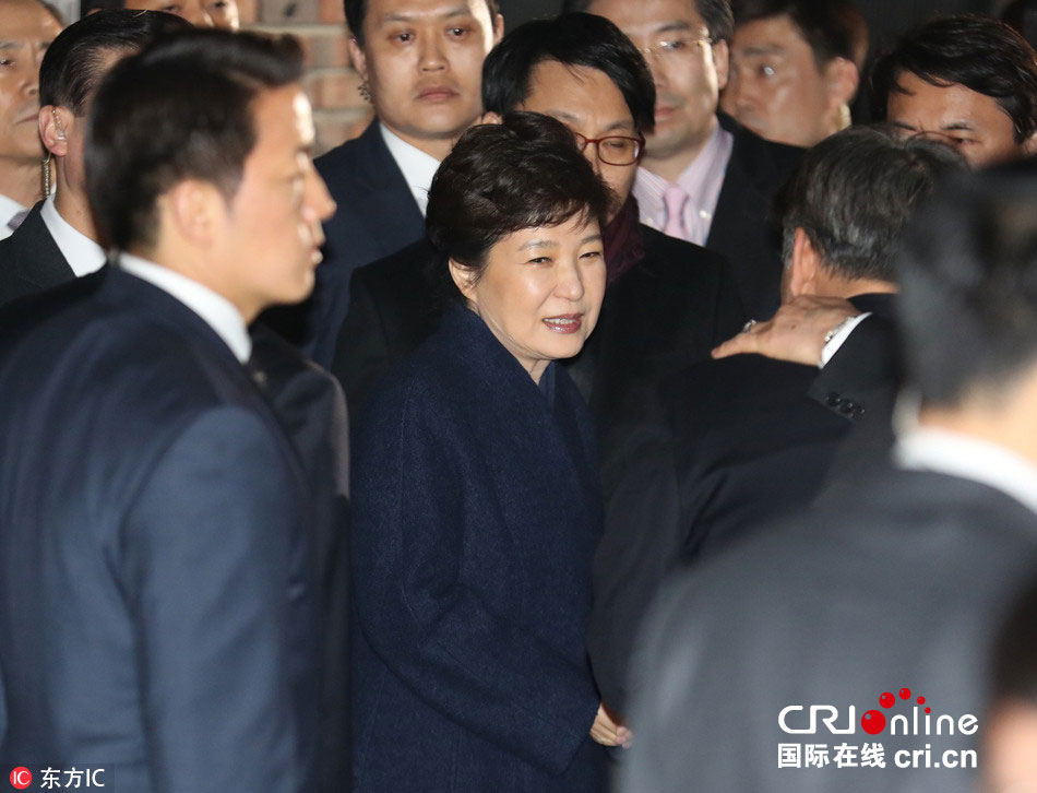 朴槿惠抵达首尔三成洞私邸