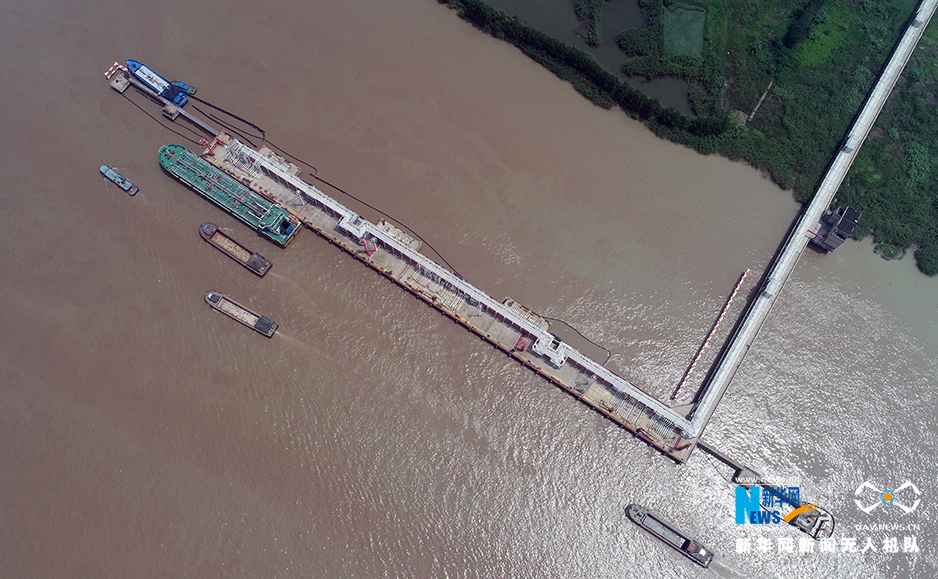 航拍泰州港:从“码头经济”走向“以港兴城” 航拍泰州港:从“码头经济”走向“以港兴城”