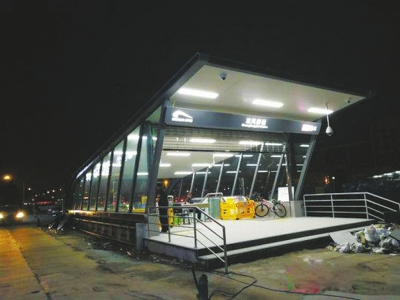 （今日热点2，导航成都，移动端）开通倒计时！成都地铁3号线二三期全线车站主体封顶