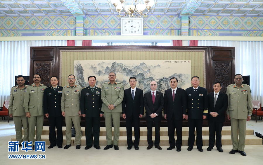 中共中央政治局常委,国务院副总理张高丽在北京会见巴基斯坦陆军参谋