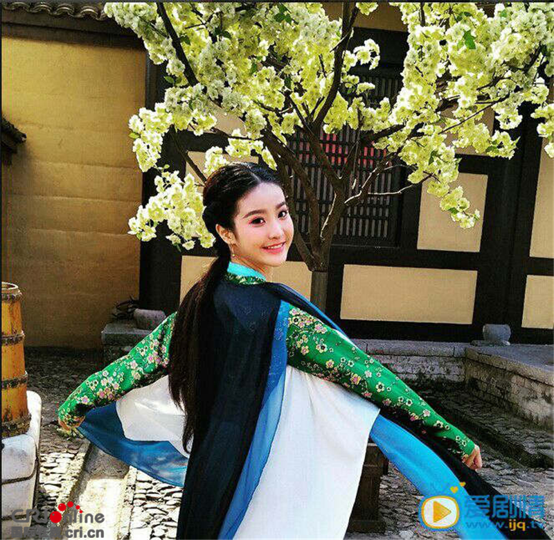 揭秘《花儿与少年3》赖雨濛 原来是胡歌的啦啦队长