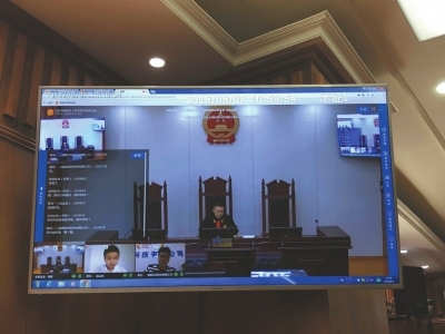 （今日热点2，导航成都，移动端）西部首个互联网法庭网上断案 判决到执行全流程在线