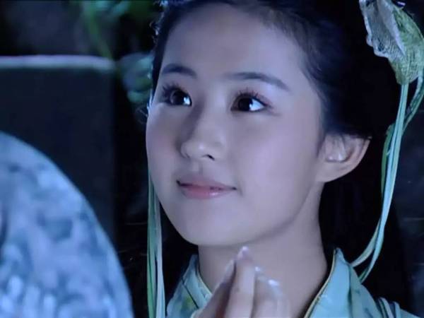 没有锥子脸 好怀念曾经那个纯天然的美人时代