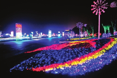 8000万盏璀璨彩灯闪耀锦州海上世博园