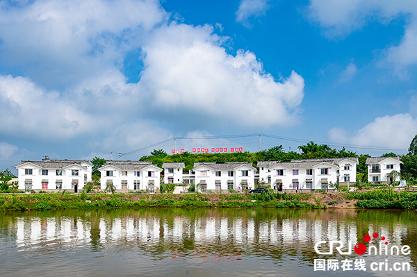 图片默认标题_fororder_4山水相间幸福美丽新村（摄影-廖志全）