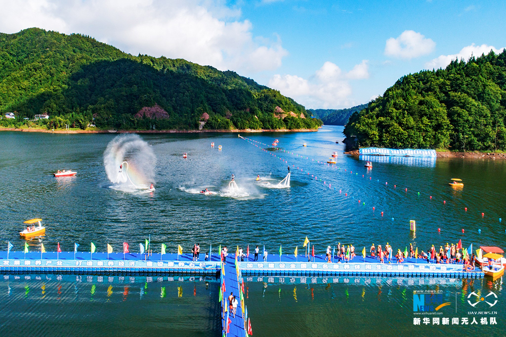 航拍重庆公开水域游泳赛