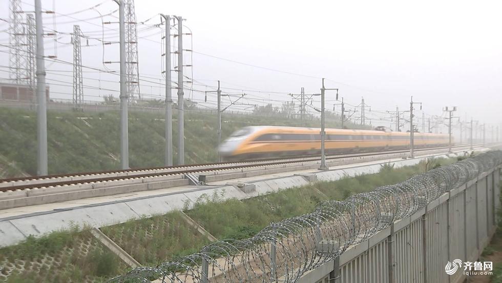 济青高铁动检车上线 将冲击385公里时速