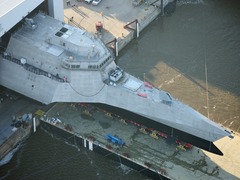 美军最新一艘濒海战斗舰下水