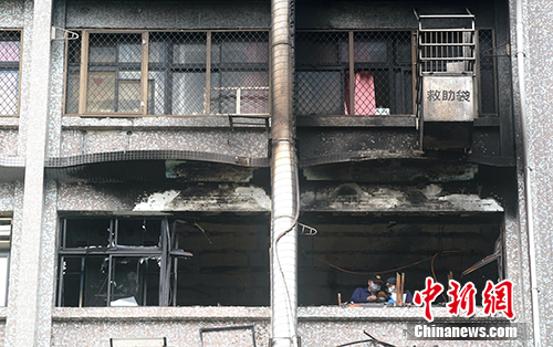 台湾新北一医院发生重大火灾 已造成9人死亡
