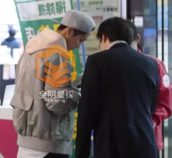 鹿晗与神秘地陪同游东京3小时 还惹出了大动静