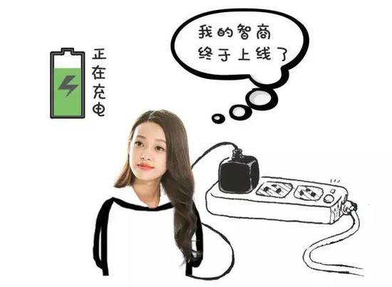 这个撞脸李沁傍上董子健的girl竟是野模出身？