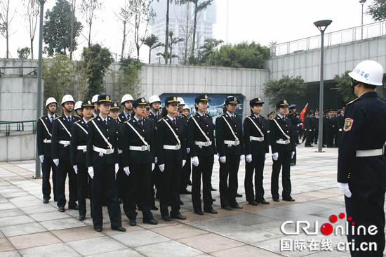 【CRI专稿 列表】【庆祝改革开放40年】熊星：重庆火车北站变迁的守护者