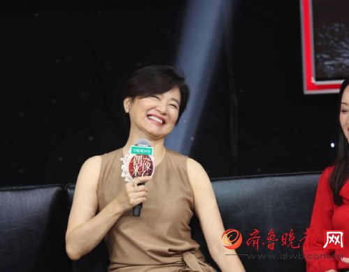 看过林青霞的脚 这图片告诉你林青霞的脚有多美