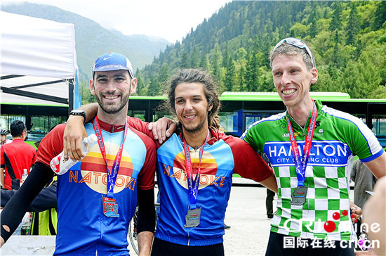 图片默认标题_fororder_6、外国参赛选手 供图  达古冰山景区管理局