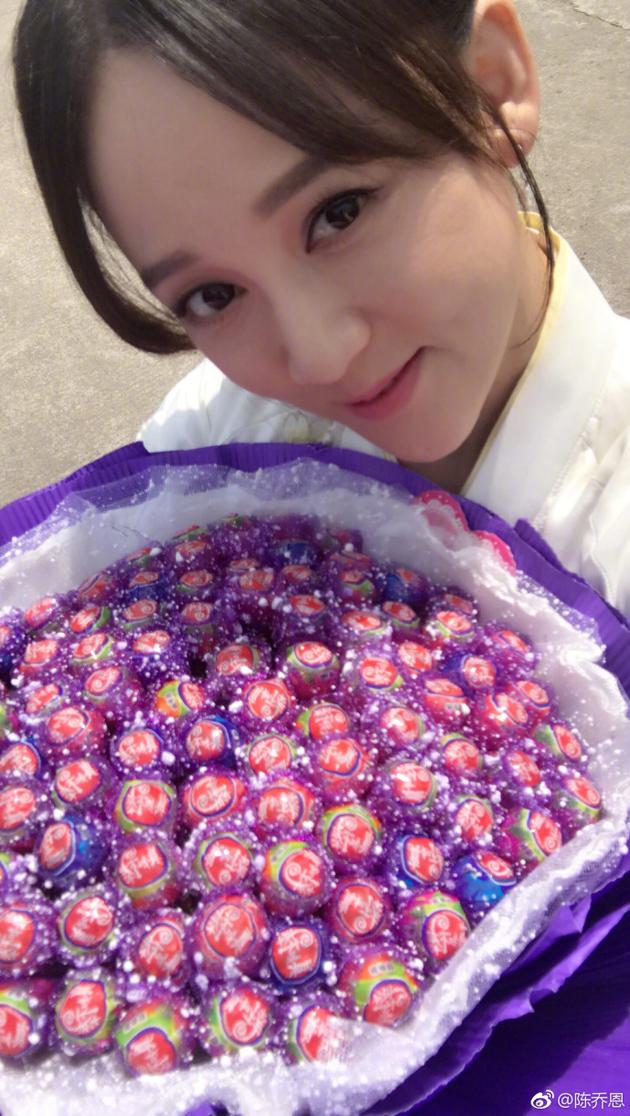 陈乔恩生日晒美照好身材抢镜 38岁美貌依旧似少女