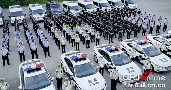 【法制安全】重庆渝中警方开展集中清查行动 整治治安乱点