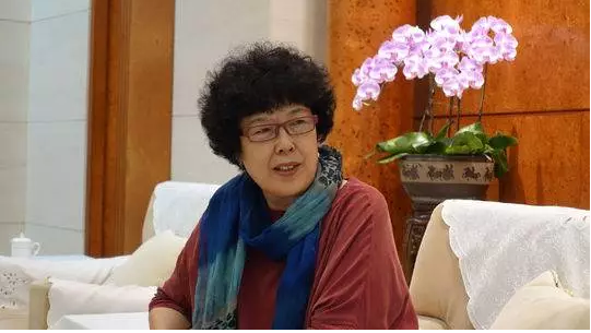 （导航成都）胖哒如何萌得三代“熊猫记者”不畏艰险？顶尖策展人曝出理由