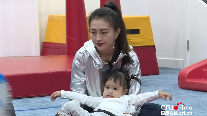 包贝尔女儿成“金句王”包文婧带女崩溃情绪爆发