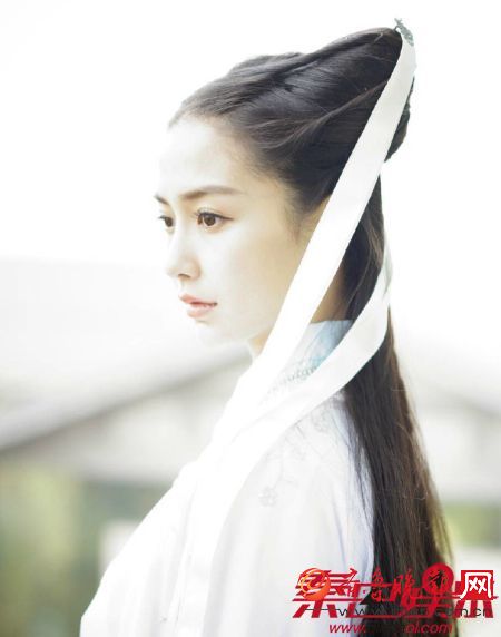 baby小龙女造型曝光 和陈妍希版一样却毫无仙气