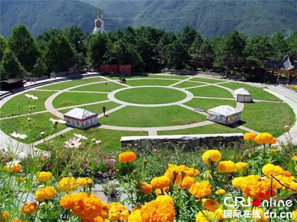 图片默认标题_fororder_1、跑马山风光-甘孜州旅游发展委员会-供图