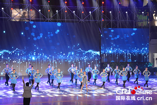 图片默认标题_fororder_残疾人群体活动展示2