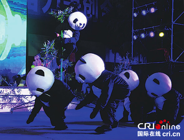 图片默认标题_fororder_丰富的节目表演--摄影-张景轩