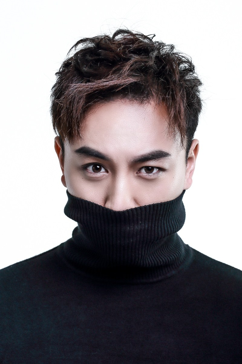 昔日童星长成这样了 释小龙化身黑马王子放电