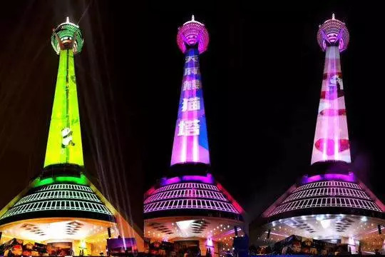 （导航成都，移动端）来成都和“滚滚”偶遇 这些熊猫打卡地标你get到了么？