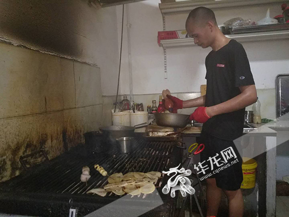 【社会民生】重庆版的“人生一串” 人间烟火下的百味人生